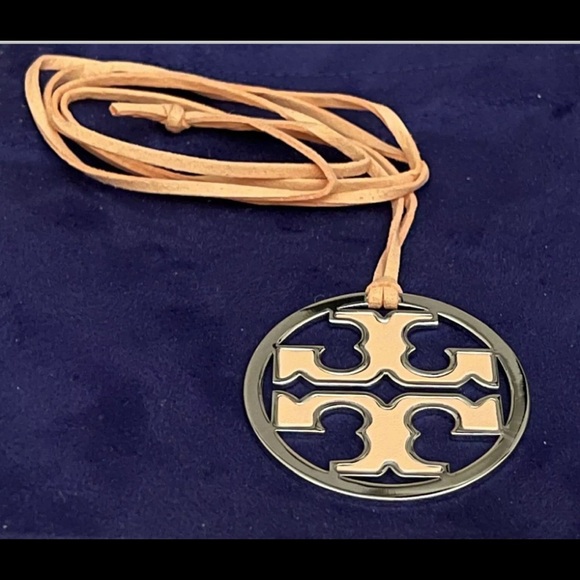 Authentic Tory Burch Silver & Coral Leather Logo With Coral Leather Necklace - Picture 5 of 11